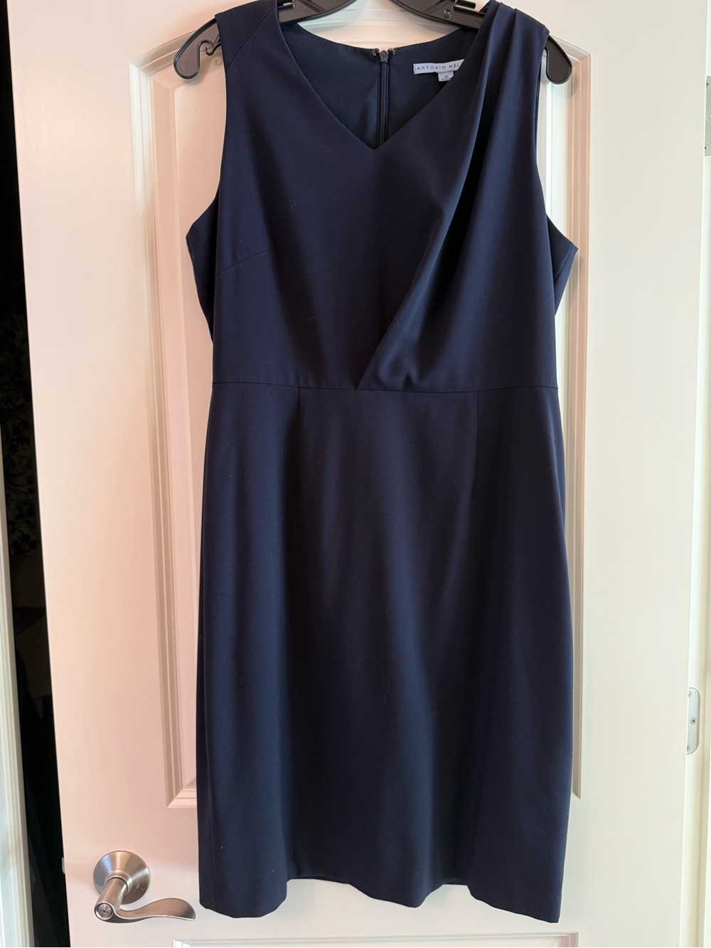 ANTONIO MELANI Navy Sleeveless V-Neck Sheath Dress